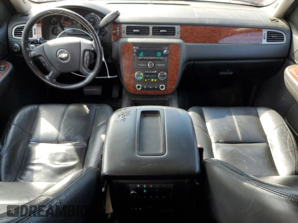 2008 Chevrolet Suburban LT w/2LT with VIN 3GNFK163X8G181070, listed as a Copart auction lot 53097755 with 232,127 mi miles and Salvage Title. Bid and sale history available at carsss.com. Image 8.