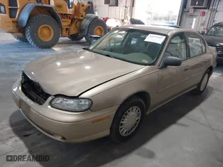 2000 Chevrolet Malibu with VIN 1G1ND52J0Y6308252, listed as a IAAI auction lot 40875689 with 225,110 mi miles. Bid and sale history available at carsss.com. Image 2.