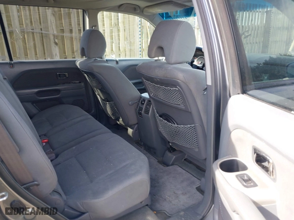 2008 Honda Pilot SE with VIN 5FNYF18318B024987, listed as a IAAI auction lot 41534055 with 254,887 mi miles. Bid and sale history available at carsss.com. Image 8.