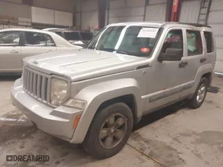 2009 Jeep Liberty Sport with VIN 1J8GN28K19W552594, listed as a IAAI auction lot 41582040 with 146,606 mi miles. Bid and sale history available at carsss.com. Image 17.