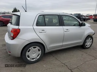 2014 Scion xD z VIN JTKKUPB47E1039362, wystawiony jako Copart lot #49577145 z przebiegiem 164 354 mil mil oraz Szkoda całkowita • Salvage title. Historia ofert i sprzedaży dostępna na DreamBid. Obrazek 3.