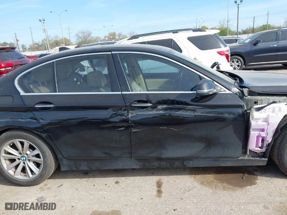 2014 BMW 5 Series 528i with VIN WBA5A5C53ED509116, listed as a IAAI auction lot 41818466 with 164,376 mi miles. Bid and sale history available at carsss.com. Image 13.