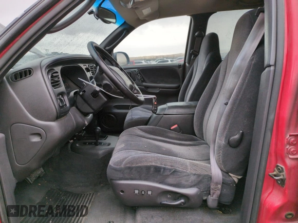 2000 Dodge Dakota Sport with VIN 1B7GG2AN1YS698330, listed as a Copart auction lot 43541235 with 160,505 mi miles and Salvage Title. Bid and sale history available at carsss.com. Image 7.