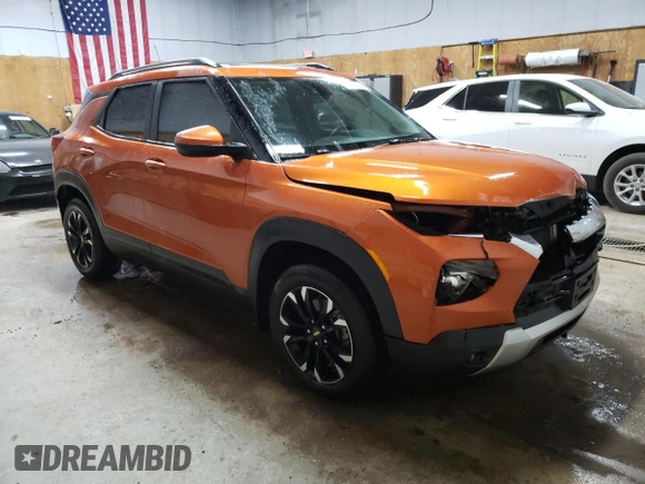 2022 Chevrolet TrailBlazer LT with VIN KL79MRSL4NB090625, listed as a Copart auction lot 56921404 with 25,406 mi miles and Salvage Title. Bid and sale history available at DreamBid. Image 4.