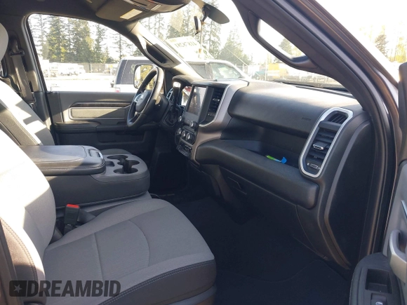 2022 Ram 2500 Big Horn with VIN 3C6UR5DL3NG341007, listed as a IAAI auction lot 41878281 with 18,277 mi miles. Bid and sale history available at carsss.com. Image 5.