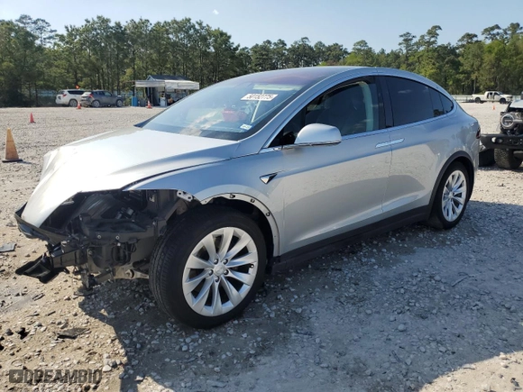 2018 Tesla Model X 75D with VIN 5YJXCBE23JF123533, listed as a Copart auction lot 50152775 with 0 mi miles and Salvage Title. Bid and sale history available at carsss.com. Image 1.