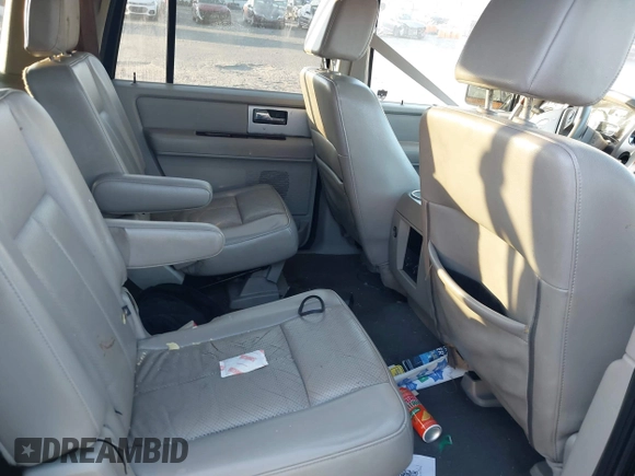 2008 Ford Expedition EL Limited with VIN 1FMFK19558LA35325, listed as a IAAI auction lot 41148196 with 318,224 mi miles. Bid and sale history available at carsss.com. Image 8.