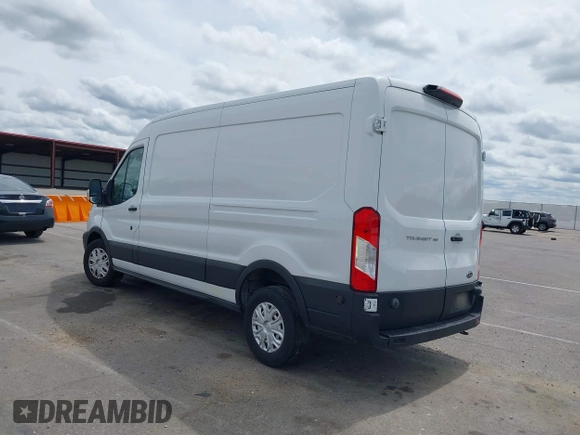 2019 Ford Transit with VIN 1FTYE2CM2KKB21876, listed as a IAAI auction lot 42026853 with Not provided miles and . Bid and sale history available at DreamBid. Image 3.