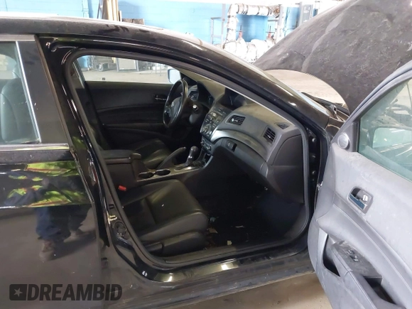 2014 Acura ILX Technology z VIN 19VDE1F71EE005731, wystawiony jako IAAI lot #42279107 z przebiegiem 84 083 mil mil oraz . Historia ofert i sprzedaży dostępna na DreamBid. Obrazek 5.