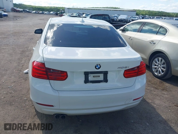 2014 BMW 3 Series 328i with VIN WBA3A5C5XEJ463938, listed as a IAAI auction lot 42103330 with 194,263 mi miles and . Bid and sale history available at DreamBid. Image 16.