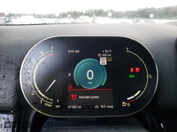 2024 MINI Countryman Cooper S with VIN WMZ53BR05R3R99139, listed as a Copart auction lot 87492724 with 7,183 mi miles and Salvage title. Bid and sale history available at DreamBid. Image 9.