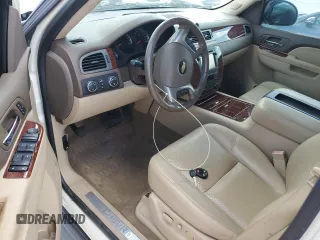 2013 Chevrolet Avalanche LTZ with VIN 3GNTKGE78DG305390, listed as a Copart auction lot 77601504 with 0 mi miles and Non Repairable. Bid and sale history available at carsss.com. Image 8.