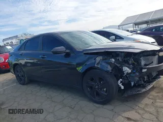 2022 Hyundai Elantra SEL with VIN 5NPLM4AG4NH071278, listed as a IAAI auction lot 41815110 with 17,196 mi miles and . Bid and sale history available at DreamBid. Image 13.