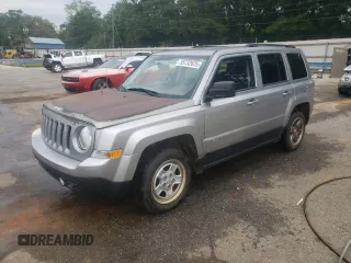 2016 Jeep Patriot Sport SE z VIN 1C4NJPBA5GD747386, wystawiony jako Copart lot #55732625 z przebiegiem 111 241 mil mil oraz Szkoda całkowita • Salvage title. Historia ofert i sprzedaży dostępna na DreamBid. Obrazek 1.