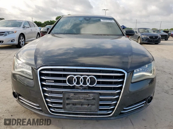 2013 Audi A8 4.0L z VIN WAUR2AFD6DN030756, wystawiony jako Copart lot #59629795 z przebiegiem 145 553 mil mil oraz Szkoda całkowita • Salvage title. Historia ofert i sprzedaży dostępna na DreamBid. Obrazek 5.