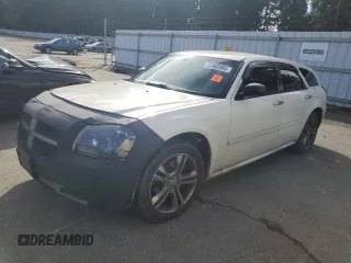 2005 Dodge Magnum SE with VIN 2D4FV48V75H591307, listed as a Copart auction lot 47883965 with 174,128 mi miles and Salvage Title. Bid and sale history available at carsss.com. Image 1.