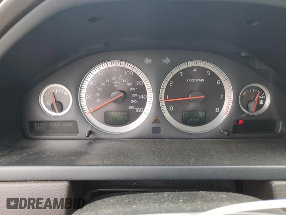 2013 Volvo XC90 Premier Plus with VIN YV4952CYXD1655818, listed as a Copart auction lot 57430485 with 134,033 mi miles and Salvage title. Bid and sale history available at DreamBid. Image 9.