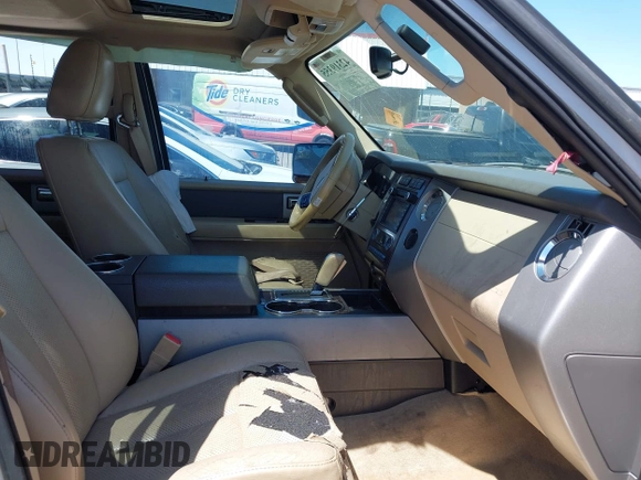 2012 Ford Expedition XLT with VIN 1FMJU1H53CEF06178, listed as a IAAI auction lot 42319355 with 224,676 mi miles and . Bid and sale history available at DreamBid. Image 5.