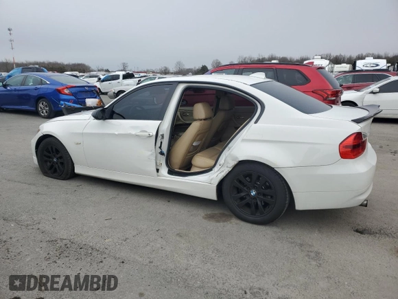 2007 BMW 3 Series 328xi with VIN WBAVC935X7KX53295, listed as a Copart auction lot 45851625 with 184,765 mi miles and Salvage Title. Bid and sale history available at carsss.com. Image 2.