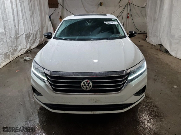2022 Volkswagen Passat 2.0T Limited Edition with VIN 1VWBA7A36NC004905, listed as a Copart auction lot 78404824 with 57,291 mi miles and Salvage Title. Bid and sale history available at carsss.com. Image 5.