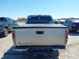 2005 Chevrolet Colorado 1SE LS Z71 z VIN 1GCDS136758256064, wystawiony jako IAAI lot #41847110 z przebiegiem 200 960 mil mil oraz . Historia ofert i sprzedaży dostępna na DreamBid. Obrazek 16.