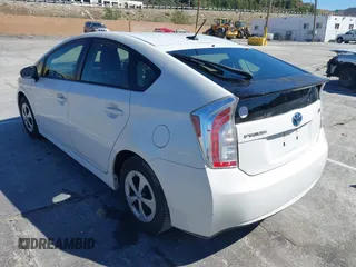 2015 Toyota Prius Four with VIN JTDKN3DU8F0426195, listed as a IAAI auction lot 41529611 with 137,377 mi miles. Bid and sale history available at carsss.com. Image 3.