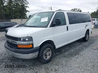 2007 Chevrolet Express Passenger z VIN 1GAHG39U671193189, wystawiony jako IAAI lot #42245925 z przebiegiem 234 555 mil mil oraz . Historia ofert i sprzedaży dostępna na DreamBid. Obrazek 17.