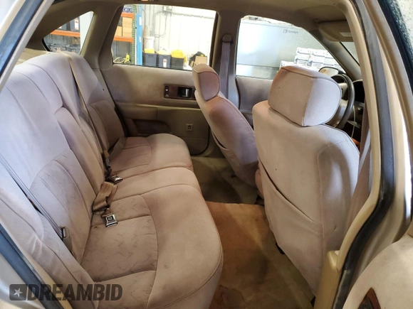1996 Chevrolet Caprice 1SA Special Value z VIN 1G1BL52W2TR126674, wystawiony jako Copart lot #59387525 z przebiegiem Nie podano mil oraz Czysty tytuł • Clean title. Historia ofert i sprzedaży dostępna na DreamBid. Obrazek 10.