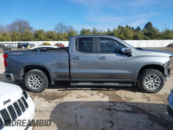 2020 Chevrolet Silverado 1500 LT with VIN 1GCRYDED1LZ274357, listed as a IAAI auction lot 41525824 with 58,572 mi miles. Bid and sale history available at carsss.com. Image 13.