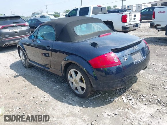 2002 Audi TT with VIN TRUUT28N721004019, listed as a IAAI auction lot 42729533 with 19,633 mi miles and . Bid and sale history available at DreamBid. Image 3.