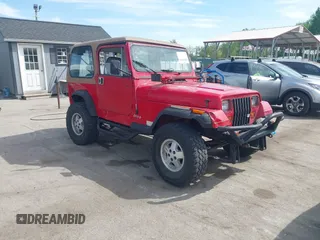 1988 Jeep Wrangler z VIN 2BCCV8145JB517259, wystawiony jako IAAI lot #42096230 z przebiegiem 240 569 mil mil oraz . Historia ofert i sprzedaży dostępna na DreamBid. Obrazek 1.