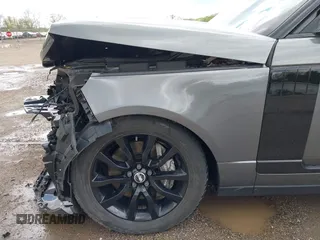 2018 Land Rover Range Rover HSE z VIN SALGS2SV1JA397462, wystawiony jako IAAI lot #42166558 z przebiegiem 55 421 mil mil oraz . Historia ofert i sprzedaży dostępna na DreamBid. Obrazek 18.