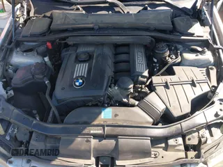 2007 BMW 3 Series 328i z VIN WBAVA33597FV65962, wystawiony jako IAAI lot #41991155 z przebiegiem 189 575 mil mil oraz . Historia ofert i sprzedaży dostępna na DreamBid. Obrazek 10.