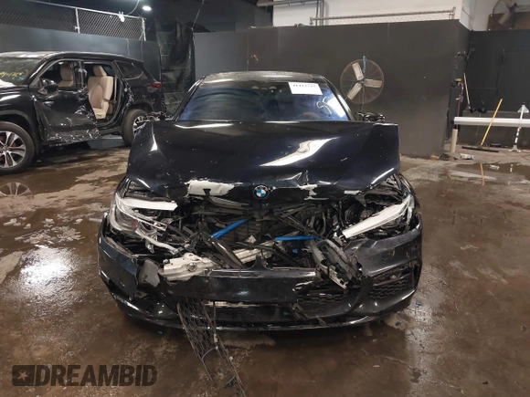 2020 BMW 5 Series 540i xDrive z VIN WBAJS3C04LCD32330, wystawiony jako IAAI lot #41412727 z przebiegiem 37 383 mil mil oraz . Historia ofert i sprzedaży dostępna na DreamBid. Obrazek 12.