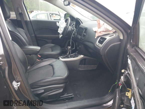 2019 Jeep Compass Latitude with VIN 3C4NJDBB8KT748588, listed as a IAAI auction lot 42224482 with 70,810 mi miles and . Bid and sale history available at DreamBid. Image 5.