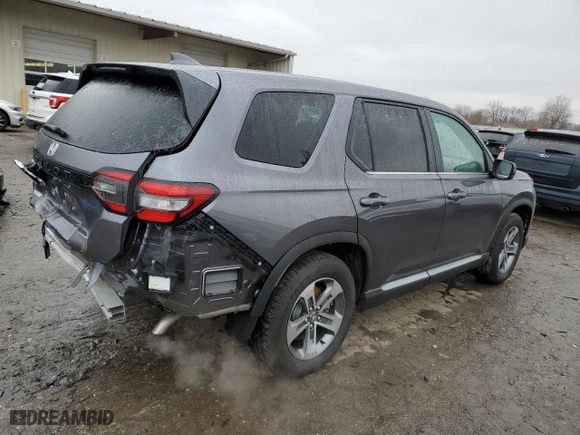 2025 Honda Pilot EX-L with VIN 5FNYG1H44SB040047, listed as a Copart auction lot 43359925 with 4,896 mi miles and Salvage Title. Bid and sale history available at carsss.com. Image 3.