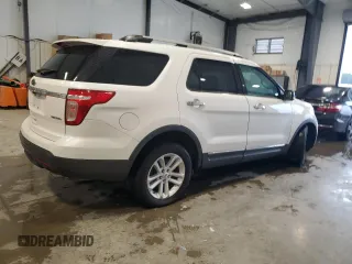 2014 Ford Explorer XLT z VIN 1FM5K7D80EGA23989, wystawiony jako Copart lot #56125425 z przebiegiem 222 734 mil mil oraz Szkoda całkowita • Salvage title. Historia ofert i sprzedaży dostępna na DreamBid. Obrazek 3.