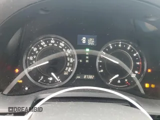 2010 Lexus IS 250 C z VIN JTHFF2C25A2506364, wystawiony jako Copart lot #58488865 z przebiegiem 87 382 mil mil oraz Szkoda całkowita • Salvage title. Historia ofert i sprzedaży dostępna na DreamBid. Obrazek 9.