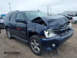 2008 Chevrolet Tahoe LTZ with VIN 1GNFK13008J117824, listed as a IAAI auction lot 42516795 with 267,878 mi miles and . Bid and sale history available at DreamBid. Image 1.