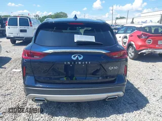 2022 Infiniti QX50 Luxe z VIN 3PCAJ5BA9NF108288, wystawiony jako IAAI lot #42646497 z przebiegiem 65 145 mil mil oraz . Historia ofert i sprzedaży dostępna na DreamBid. Obrazek 16.