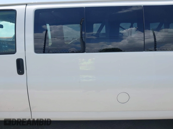 2020 Chevrolet Express Passenger LS с VIN 1GAZGNFG1L1240914, выставлен на аукционе IAAI как лот 42558334 с пробегом 38 750 миль миль и . История ставок и продаж доступна на DreamBid. Изображение 14.