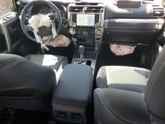 2024 Toyota 4Runner SR5 Premium with VIN JTEFU5JR3R5310146, listed as a Copart auction lot 77875284 with 4,478 mi miles and Non repairable. Bid and sale history available at DreamBid. Image 8.