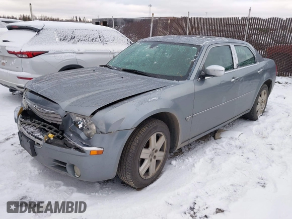 2006 Chrysler 300 C with VIN 2C3KK63H66H382504, listed as a IAAI auction lot 40599570 with 161,754 mi miles. Bid and sale history available at carsss.com. Image 17.
