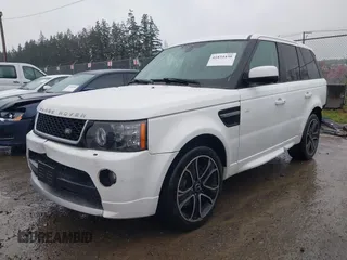 2013 Land Rover Range Rover Sport HSE z VIN SALSF2D40DA761703, wystawiony jako IAAI lot #41834430 z przebiegiem 97 858 mil mil oraz . Historia ofert i sprzedaży dostępna na DreamBid. Obrazek 17.