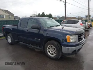 2011 GMC Sierra 1500 SLE z VIN 1GTR2VE37BZ158318, wystawiony jako IAAI lot #42025013 z przebiegiem 209 094 mil mil oraz . Historia ofert i sprzedaży dostępna na DreamBid. Obrazek 1.