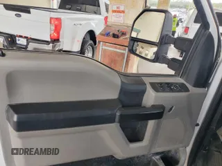 2019 Ford F-250 XL with VIN 1FT7X2B66KEE56940, listed as a IAAI auction lot 42282376 with 176,667 mi miles and . Bid and sale history available at DreamBid. Image 20.