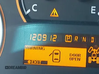2014 Nissan Armada SV z VIN 5N1AA0NC3EN606418, wystawiony jako IAAI lot #42189969 z przebiegiem 120 912 mil mil oraz . Historia ofert i sprzedaży dostępna na DreamBid. Obrazek 15.