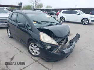 2010 Honda Fit Sport with VIN JHMGE8H42AC030959, listed as a IAAI auction lot 41908986 with 188,046 mi miles. Bid and sale history available at carsss.com. Image 1.