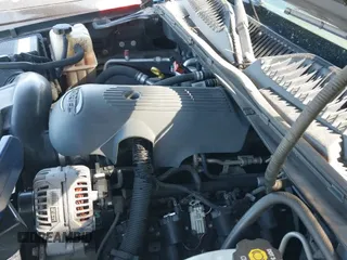 2005 Chevrolet Tahoe LS с VIN 1GNEC13T35J149519, выставлен на аукционе IAAI как лот 41552435 с пробегом 246 734 миль миль и . История ставок и продаж доступна на DreamBid. Изображение 15.