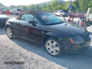 2004 Audi TT z VIN TRUTC28N241016061, wystawiony jako IAAI lot #42413028 z przebiegiem 175 236 mil mil oraz . Historia ofert i sprzedaży dostępna na DreamBid. Obrazek 1.